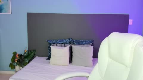 Kylie Reyes  online show from February 4, 2025, 7:00 pm