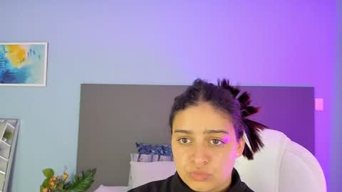 Kylie Reyes  online show from February 25, 2025, 7:36 pm