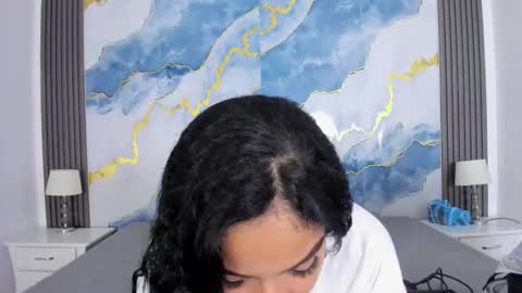 Kaylie And Jhony online show from November 26, 2025, 7:48 pm