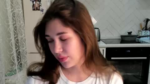 Snapshot of kylieblond chatting on November 18, 2025, 7:51 pm Din online show from November 18, 2025, 7:51 pm