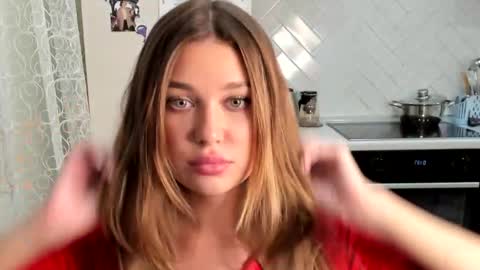 Snapshot of kylieblond chatting on March 2, 2026, 10:38 pm Din online show from March 2, 2026, 10:38 pm