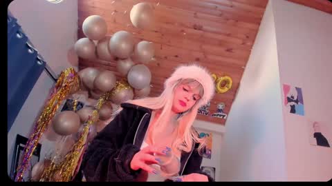 Snapshot of kyliekandy chatting on January 16, 2025, 9:40 pm   online show from January 16, 2025, 9:40 pm