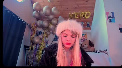 Snapshot of kyliekandy chatting on January 21, 2025, 3:43 pm   online show from January 21, 2025, 3:43 pm