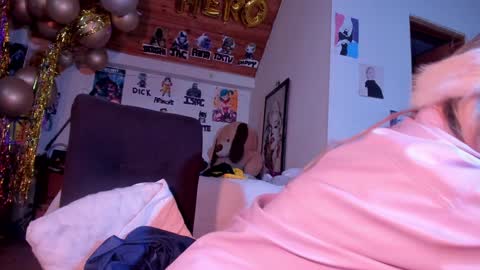 Snapshot of kyliekandy chatting on February 2, 2025, 3:21 am   online show from February 2, 2025, 3:21 am