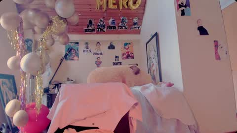Snapshot of kyliekandy chatting on February 5, 2025, 3:20 pm   online show from February 5, 2025, 3:20 pm