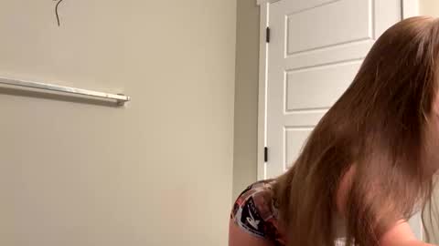 Kylie online show from September 28, 2025, 2:28 am