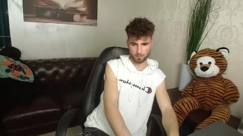 KyloEast online show from April 30, 2026, 4:57 pm