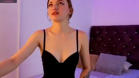 Snapshot of kyra_honey chatting on May 6, 2026, 9:09 pm kyra_honey online show from May 6, 2026, 9:09 pm