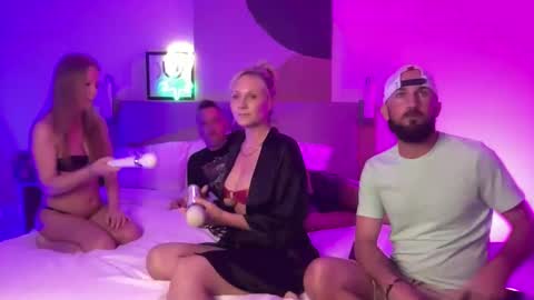 KyShortCake online show from April 25, 2026, 3:31 am