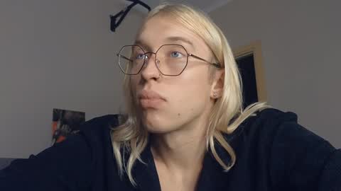 Adonis online show from December 28, 2024, 1:49 pm