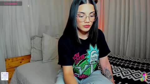 Snapshot of la_briela chatting on January 19, 2025, 2:47 am    Help me reach 50 likes online show from January 19, 2025, 2:47 am