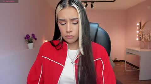 Snapshot of la_monitora chatting on June 15, 2026, 11:34 am T A T I A N A online show from June 15, 2026, 11:34 am