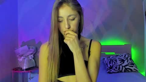 LaAngel online show from February 10, 2025, 4:25 pm