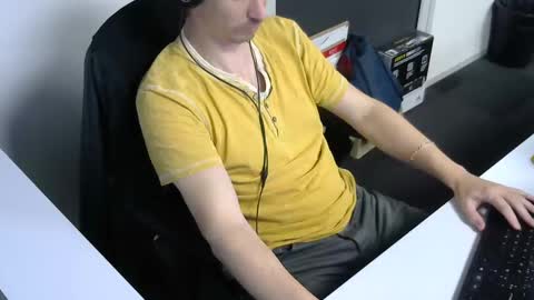 Snapshot of labelette007 chatting on January 8, 2025, 4:33 pm labelette007 online show from January 8, 2025, 4:33 pm