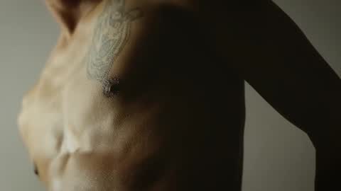 labrinthteasing online show from September 13, 2025, 12:05 pm