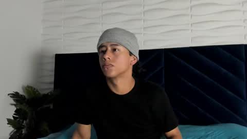 labrinthteasing online show from December 21, 2025, 12:12 pm