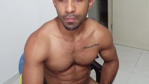 Snapshot of lacasadelosmunecosbq chatting on May 28, 2026, 5:16 am Bruno Smith online show from May 28, 2026, 5:16 am