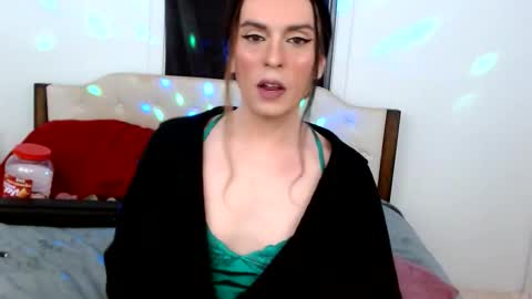 Lacey Phoenix online show from February 17, 2026, 3:14 am