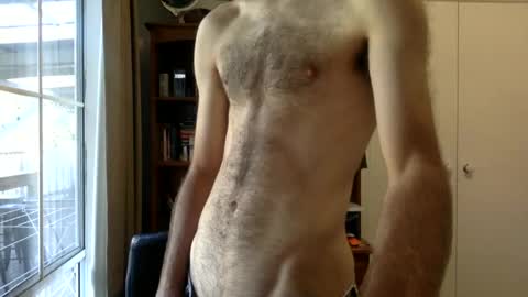 Sims online show from January 24, 2025, 7:41 am