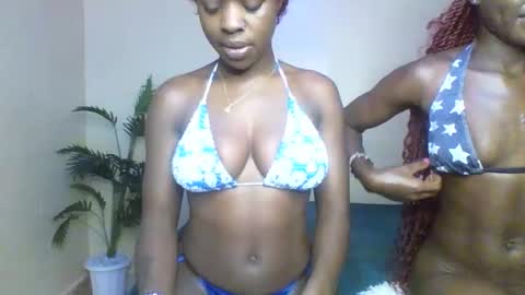 Snapshot of ladasha_montaz chatting on April 21, 2026, 5:36 am ladasha online show from April 21, 2026, 5:36 am