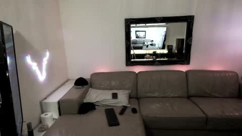 Hectic online show from February 26, 2025, 2:48 am