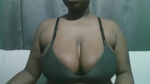 Snapshot of lady_dearra chatting on October 10, 2025, 4:22 am lady_dearra online show from October 10, 2025, 4:22 am