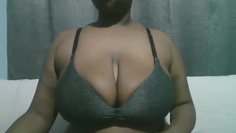 Snapshot of lady_dearra chatting on October 11, 2025, 4:22 am lady_dearra online show from October 11, 2025, 4:22 am