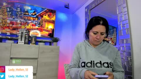 Snapshot of lady_hellen chatting on December 6, 2024, 8:51 pm online show from December 6, 2024, 8:51 pm