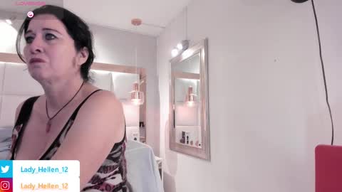 Snapshot of lady_hellen chatting on October 1, 2025, 6:58 pm online show from October 1, 2025, 6:58 pm