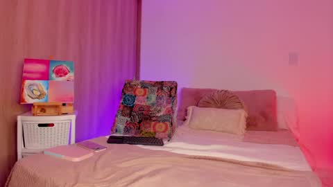Gaby  online show from June 30, 2026, 11:06 pm