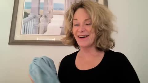 Ladybabs online show from November 17, 2025, 7:08 pm