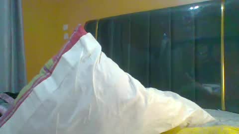 lindah32 online show from July 11, 2026, 12:35 am