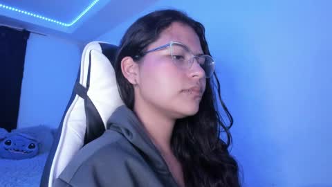  Lady  online show from February 24, 2025, 4:05 am