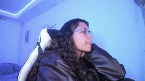  Lady  online show from February 4, 2026, 2:06 am