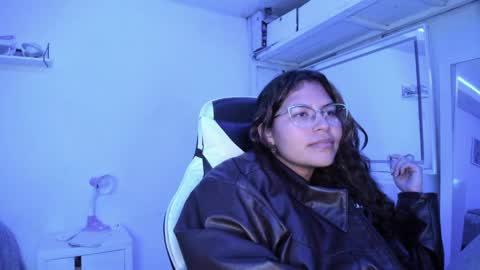  Lady  online show from April 11, 2026, 7:45 am