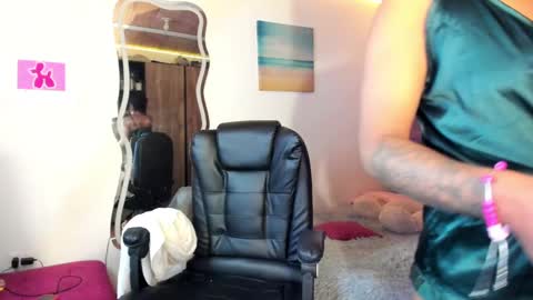 leidy daniela online show from January 17, 2025, 8:13 am