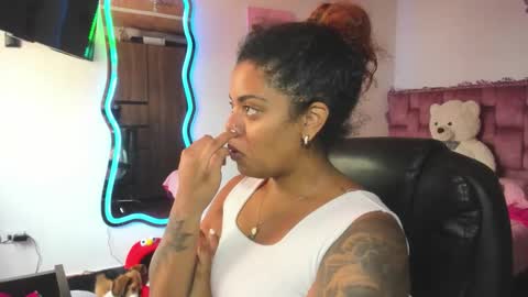 leidy daniela online show from March 1, 2026, 6:21 pm