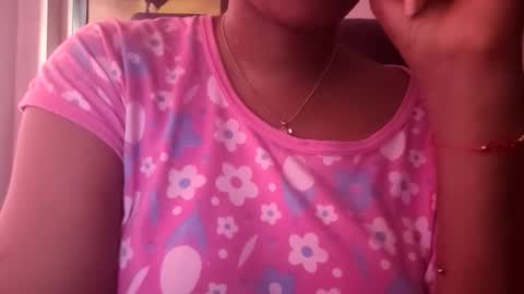 Snapshot of ladygarciaa chatting on October 14, 2025, 6:52 pm ladygarciaa online show from October 14, 2025, 6:52 pm