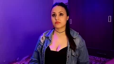 Gwen online show from April 5, 2026, 1:14 am