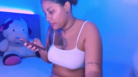 Snapshot of ladypussy69779756 chatting on February 9, 2026, 7:07 pm laura online show from February 9, 2026, 7:07 pm