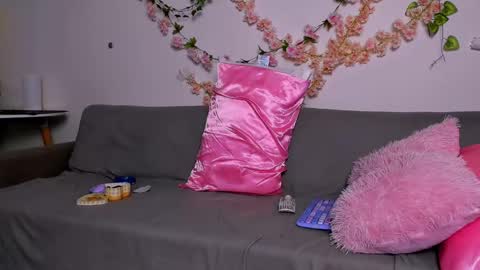 LadyTrep online show from April 16, 2026, 7:58 pm