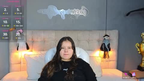    online show from October 9, 2025, 10:19 pm