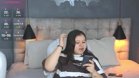    online show from November 27, 2025, 10:23 pm