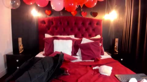 Laia  online show from February 16, 2026, 11:50 am