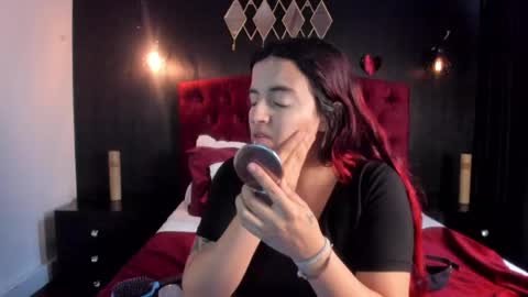 Snapshot of laia_jonees chatting on May 1, 2026, 11:59 am Laia online show from May 1, 2026, 11:59 am