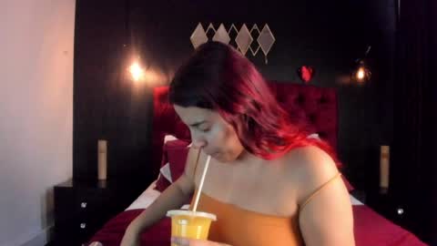 Snapshot of laia_jonees chatting on May 7, 2026, 11:48 am Laia online show from May 7, 2026, 11:48 am