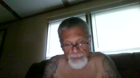 Snapshot of laidbackluxury chatting on June 30, 2026, 10:05 am laidbackluxury online show from June 30, 2026, 10:05 am