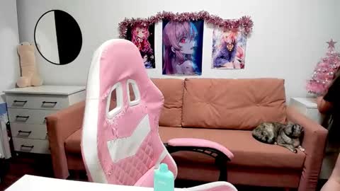 Kira online show from January 9, 2026, 9:16 pm