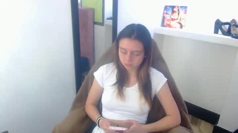 Lala clark online show from November 12, 2025, 12:27 pm