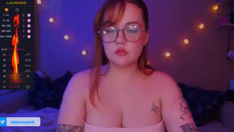 Snapshot of lala_loulou chatting on October 13, 2025, 5:40 am Nicky online show from October 13, 2025, 5:40 am